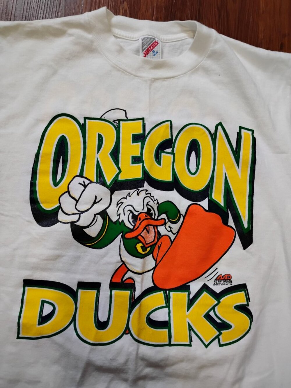 Vintage 90s Oregon Ducks Coming/Going T-Shirt